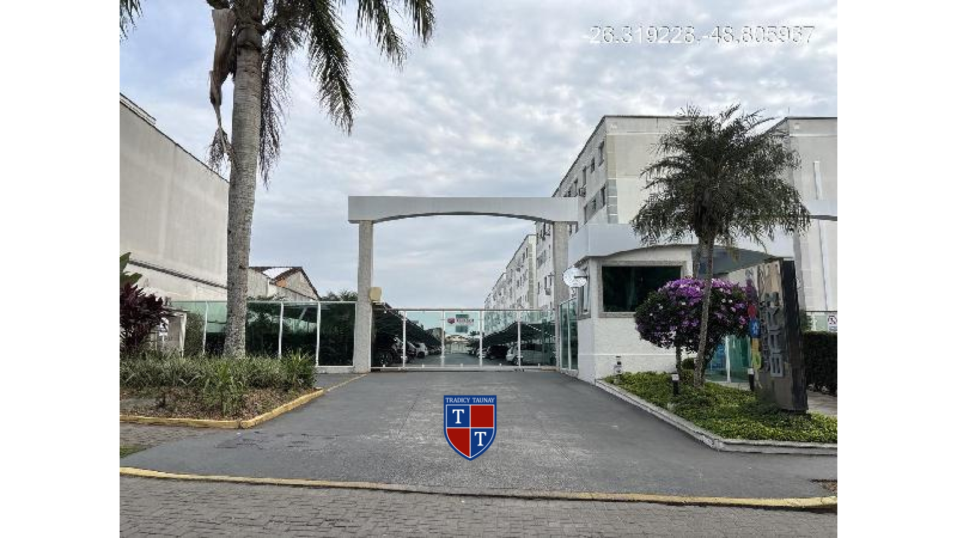 APARTAMENTO em ADHEMAR GARCIA