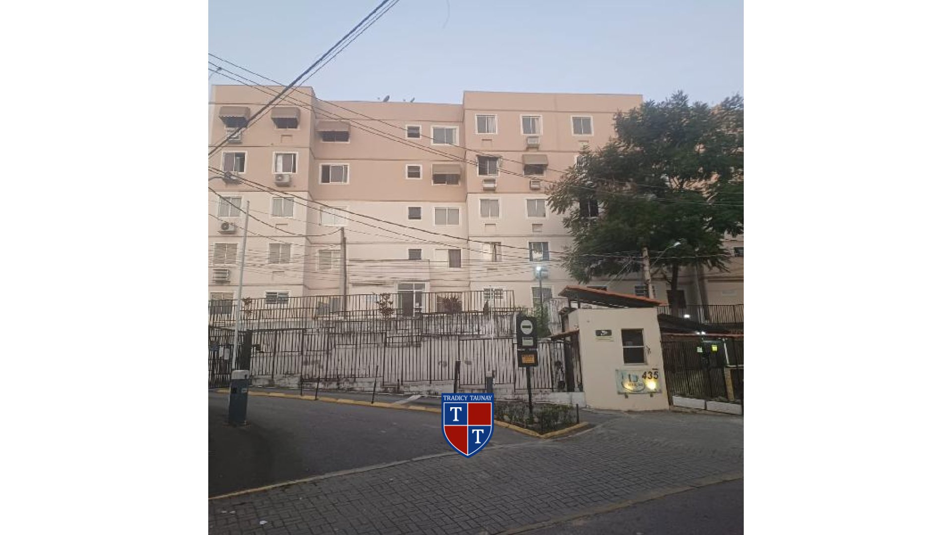 APARTAMENTO em PAVUNA