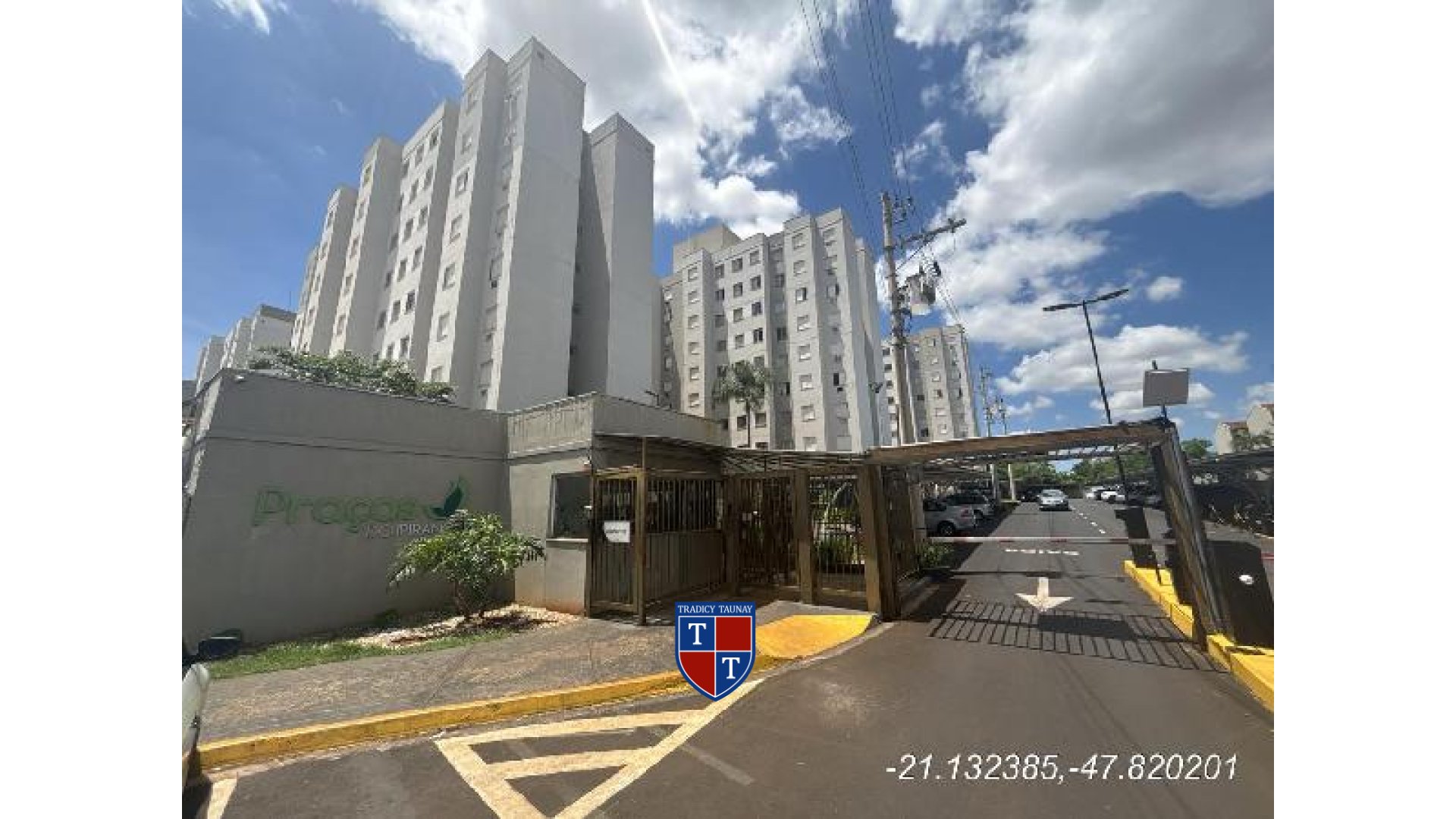 APARTAMENTO em RESIDENCIAL DAS AMERICAS