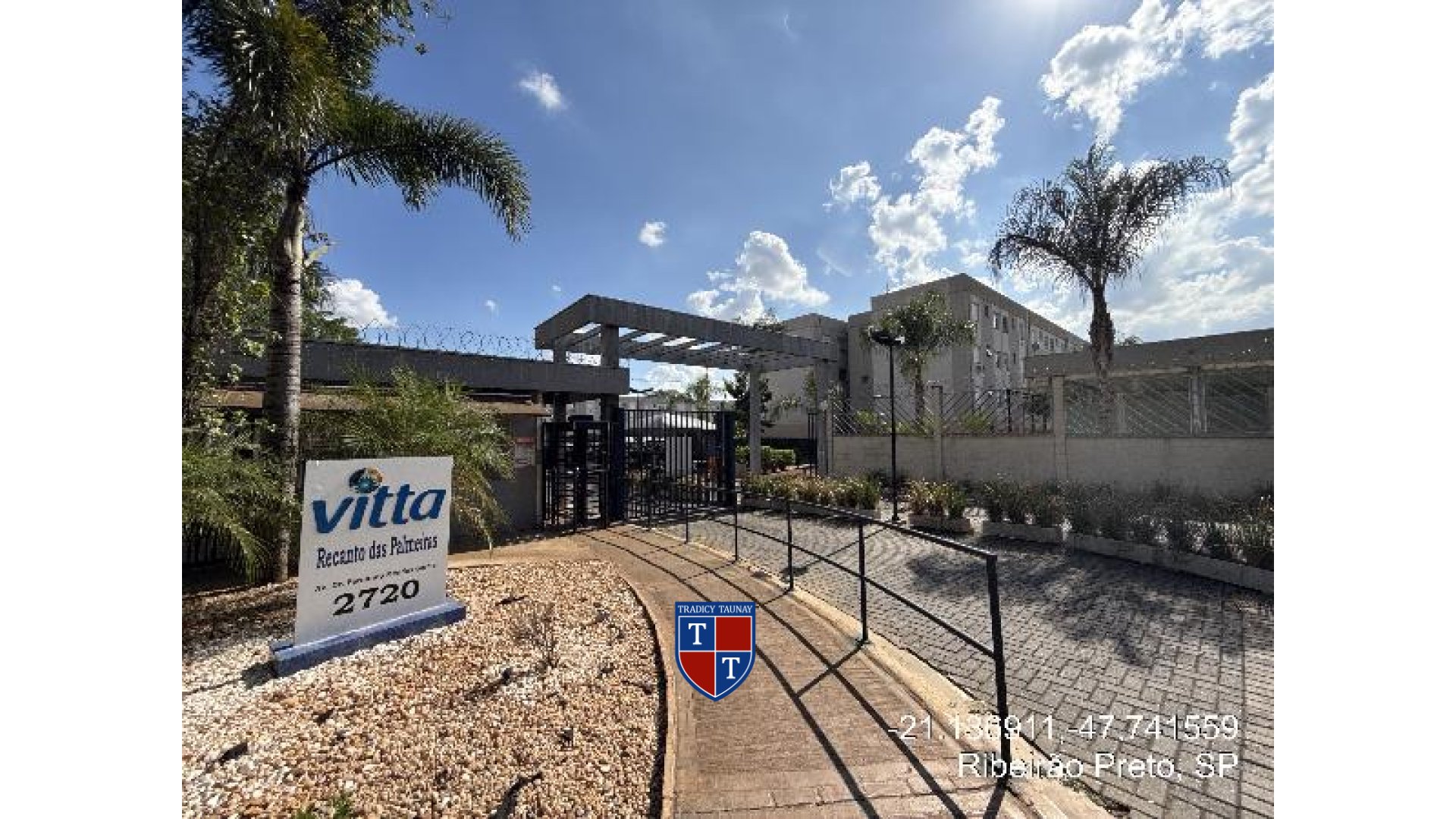 APARTAMENTO em JARDIM DIVA TARLA DE CARVALHO