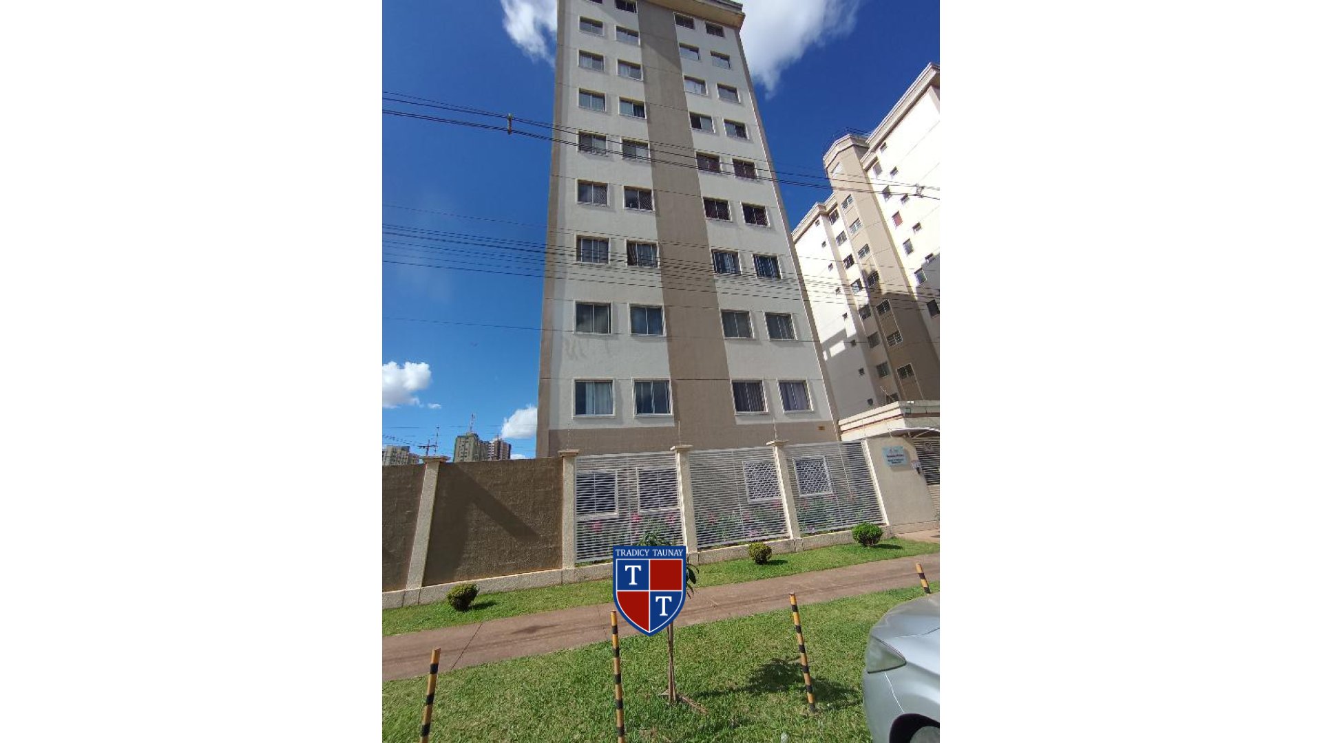 APARTAMENTO em SAMAMBAIA SUL