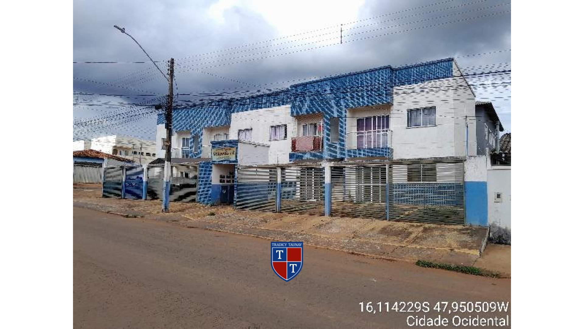 APARTAMENTO em PARQUE NAPOLIS A