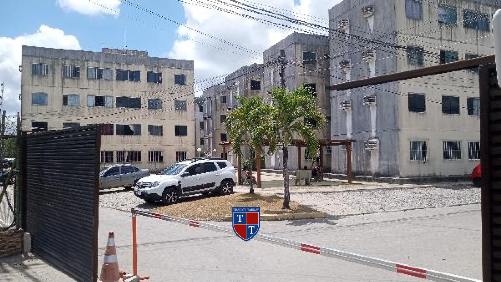APARTAMENTO em ZUMBI DO PACHECO