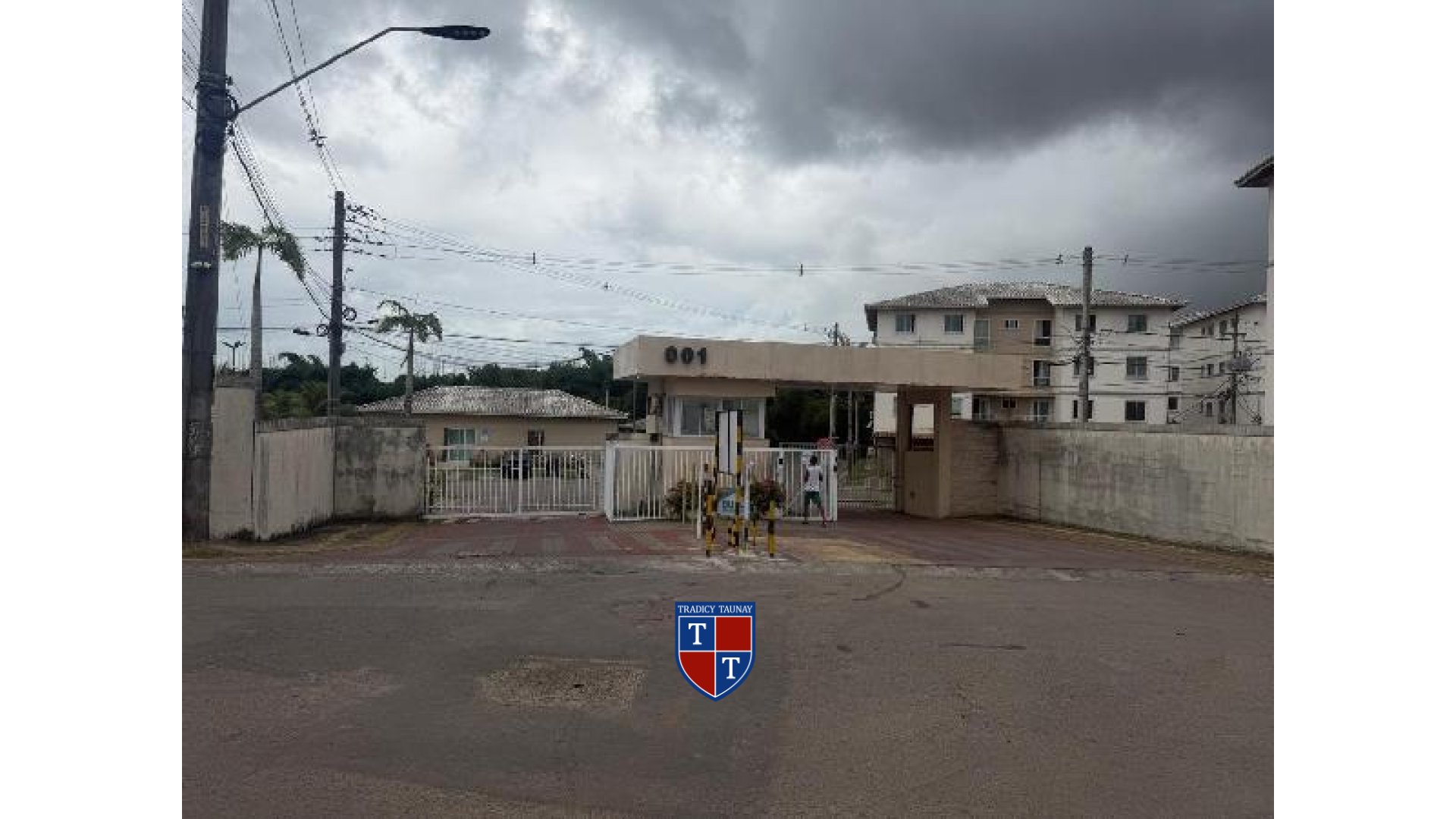 APARTAMENTO em LAMA PRETA