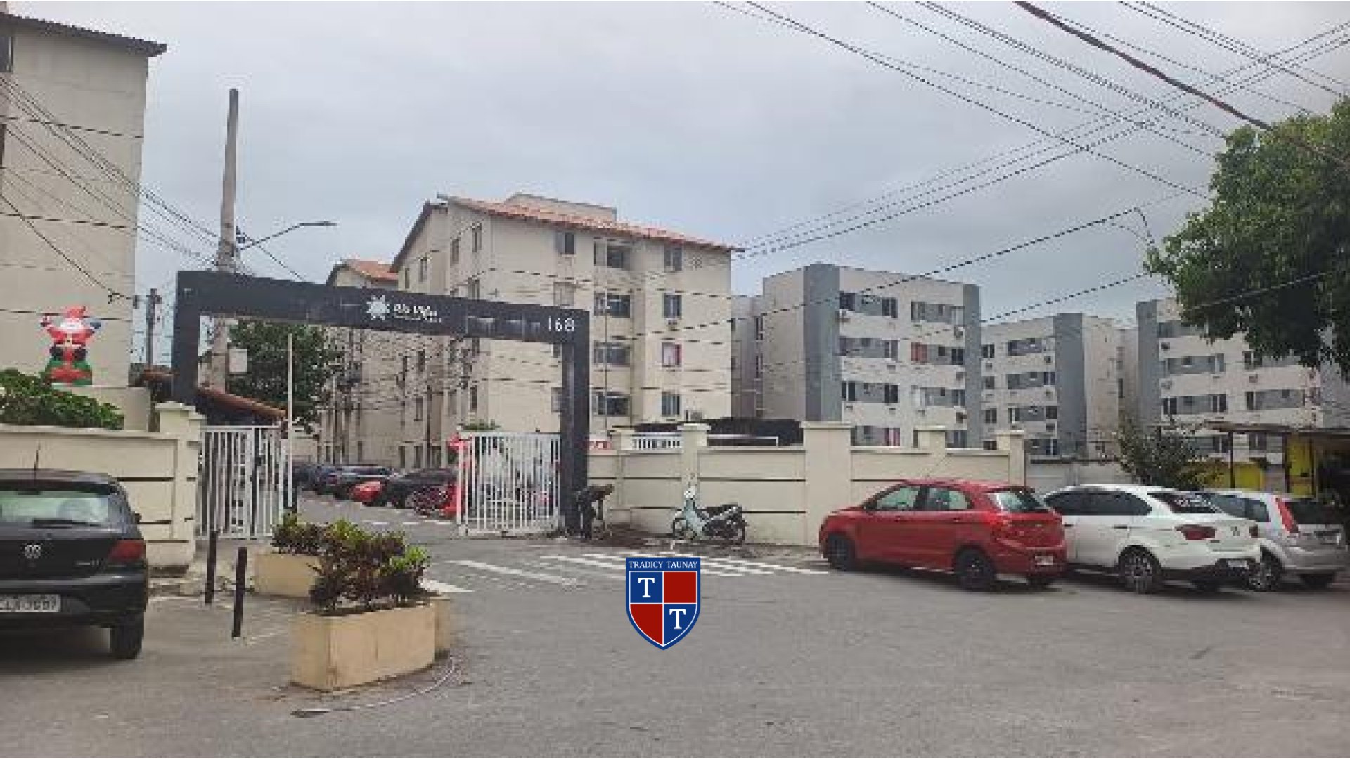 APARTAMENTO em SANTA CRUZ