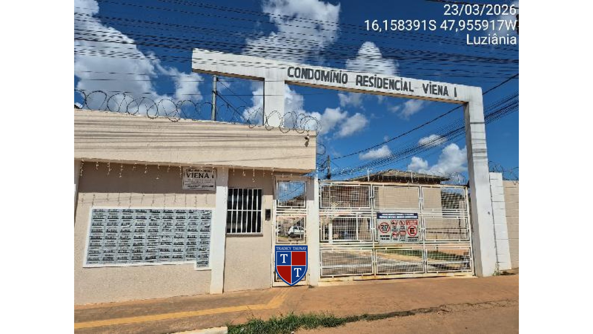 APARTAMENTO em PARQUE ESTRELA DALVA IX