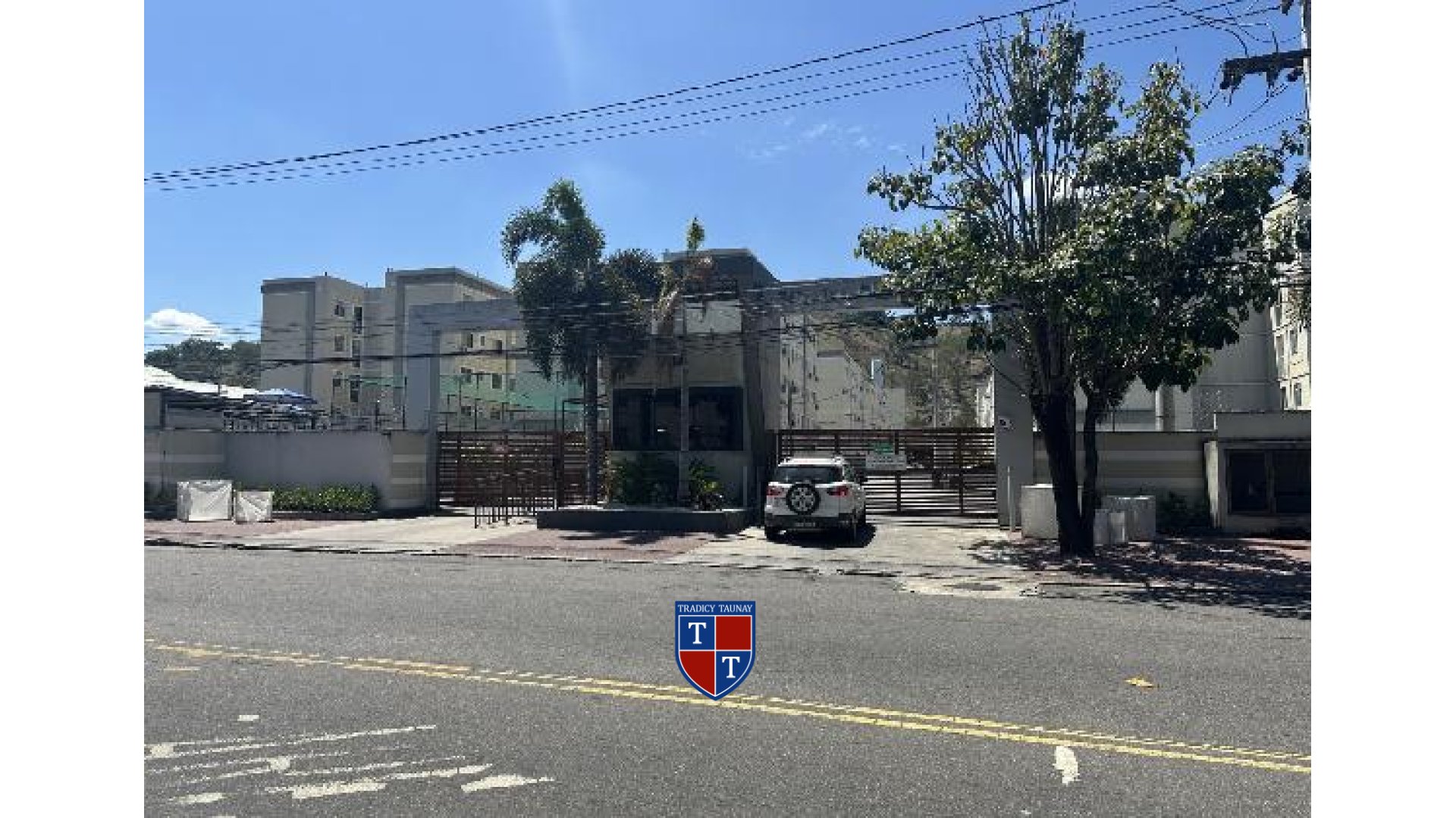 APARTAMENTO em VILA LAGE