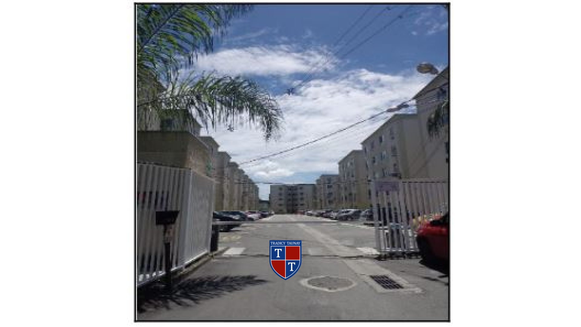 APARTAMENTO em REALENGO