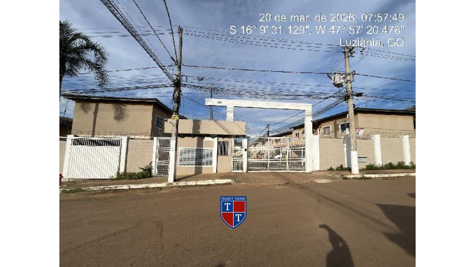 APARTAMENTO em PARQUE ESTRELA DALVA IX