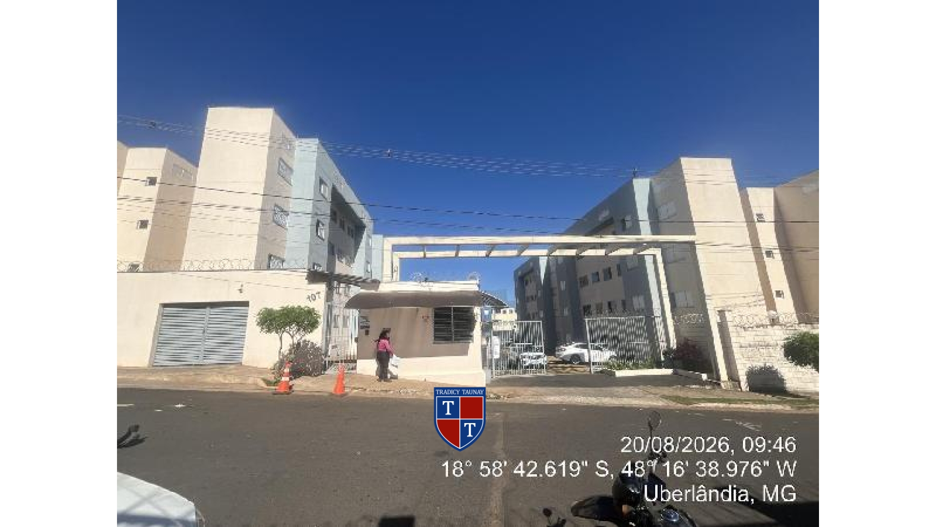 APARTAMENTO em SHOPPING PARK