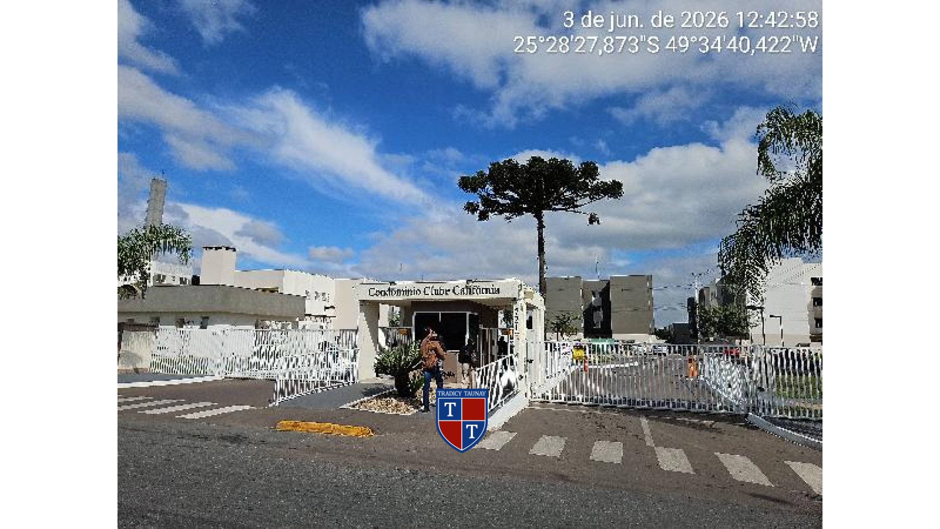 APARTAMENTO em JARDIM ITAQUI
