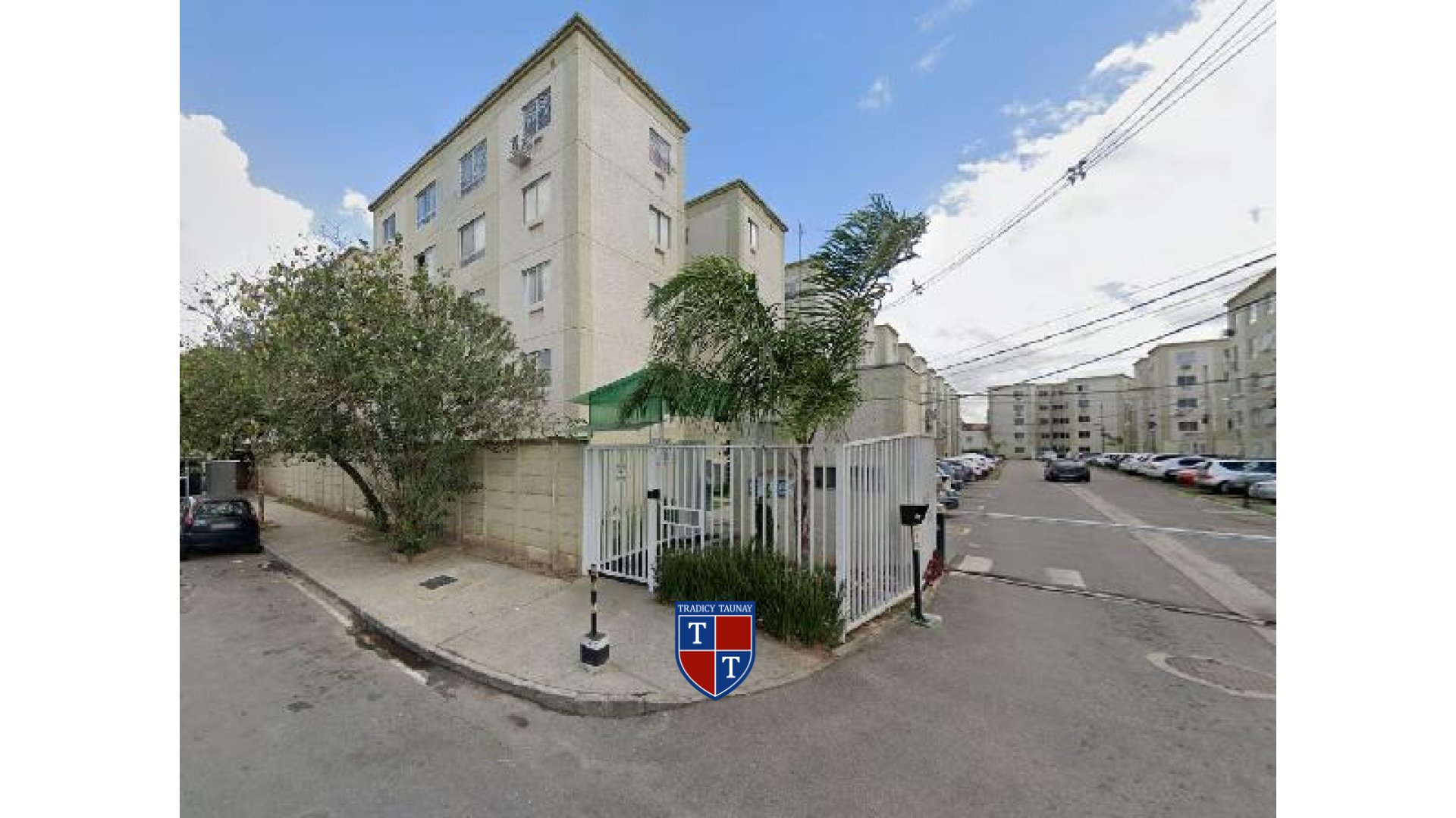 APARTAMENTO em REALENGO