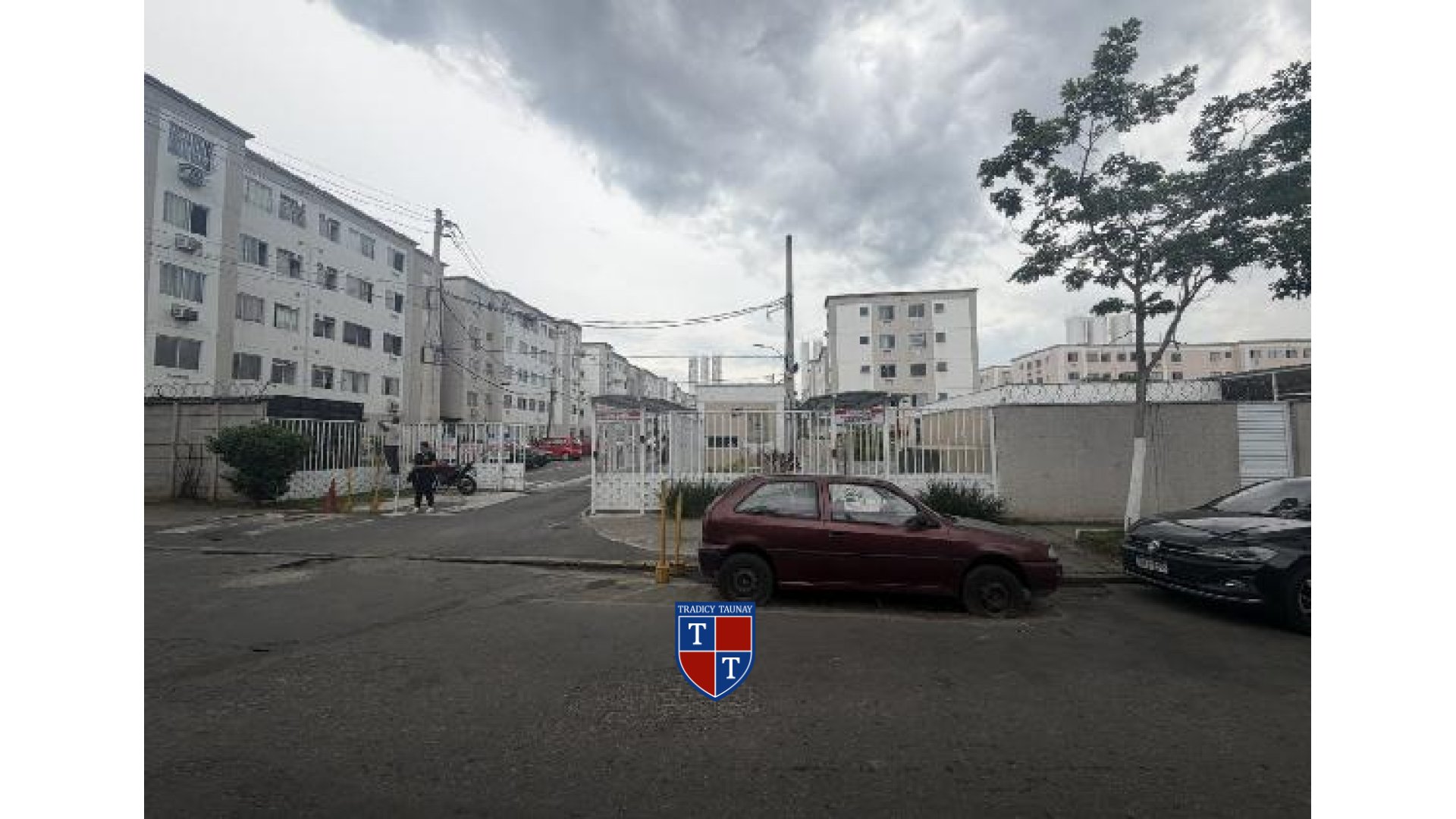 APARTAMENTO em REALENGO