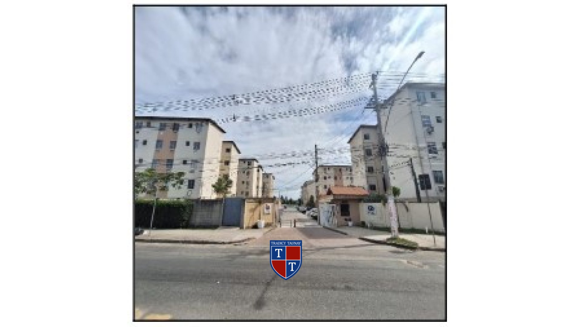 APARTAMENTO em SANTA CRUZ
