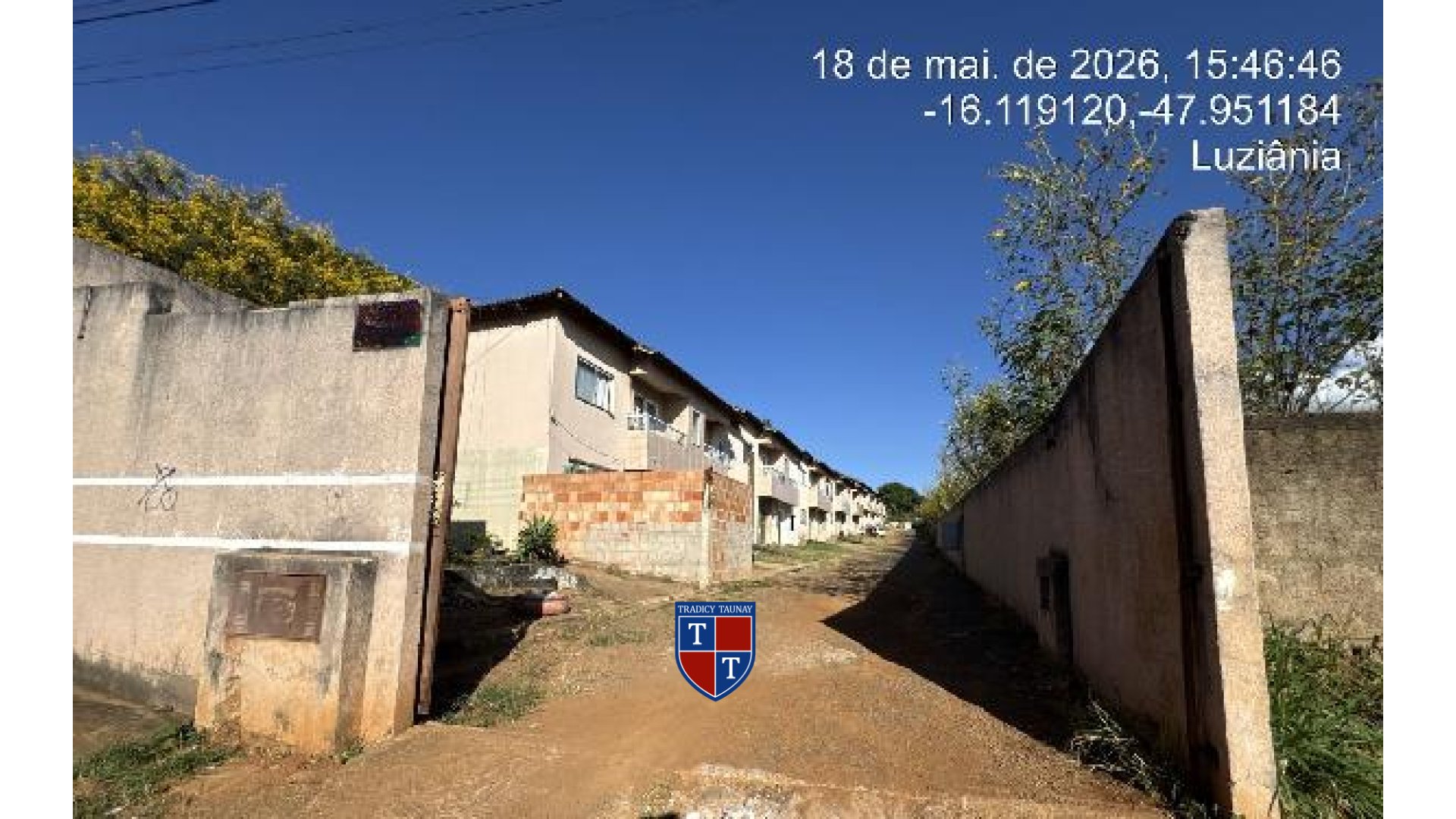 APARTAMENTO em PARQUE NAPOLIS B