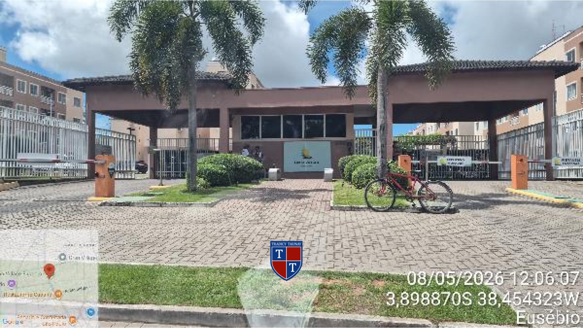 APARTAMENTO em PARQUE HAWAI