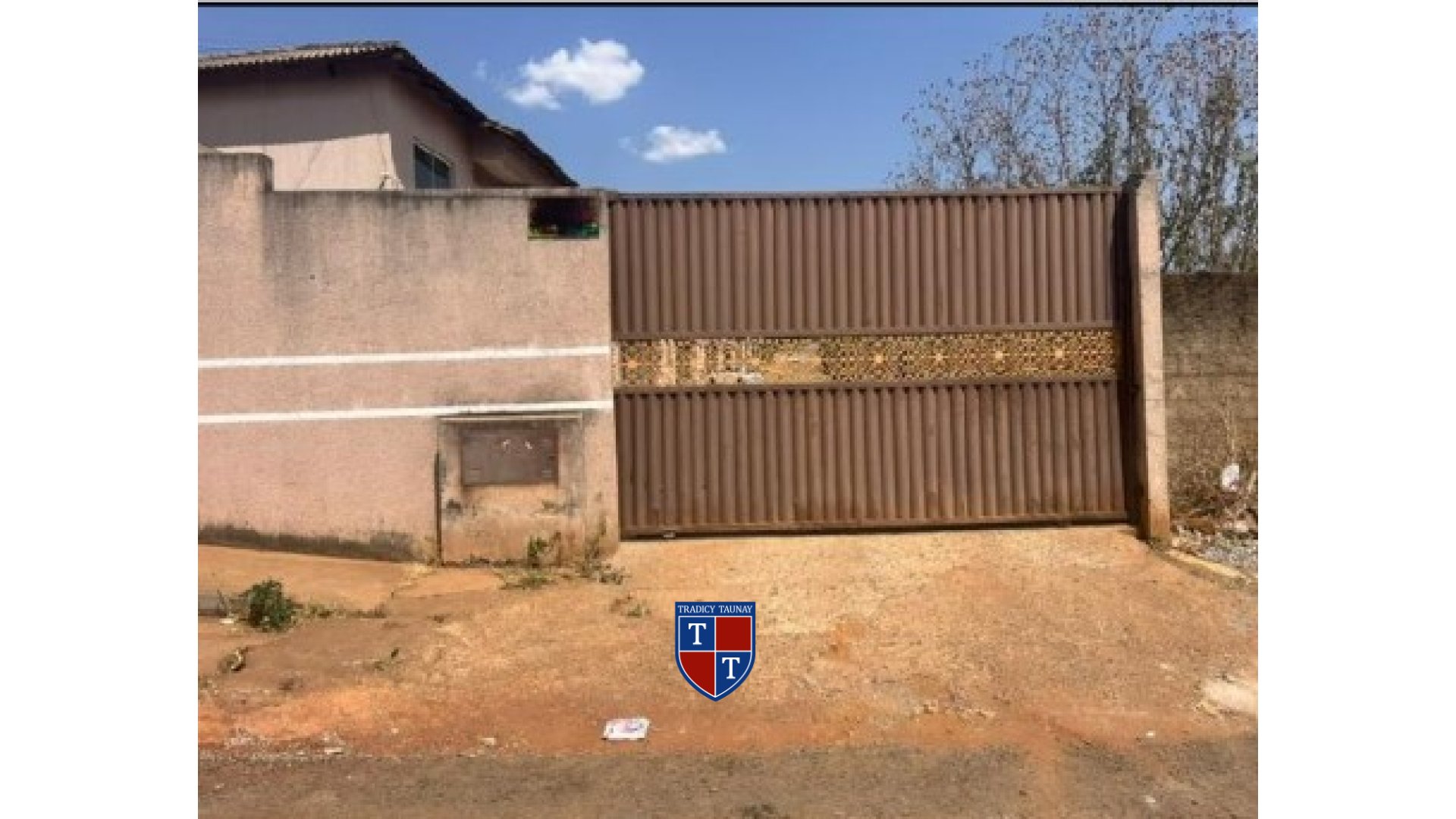 APARTAMENTO em PARQUE NAPOLIS B