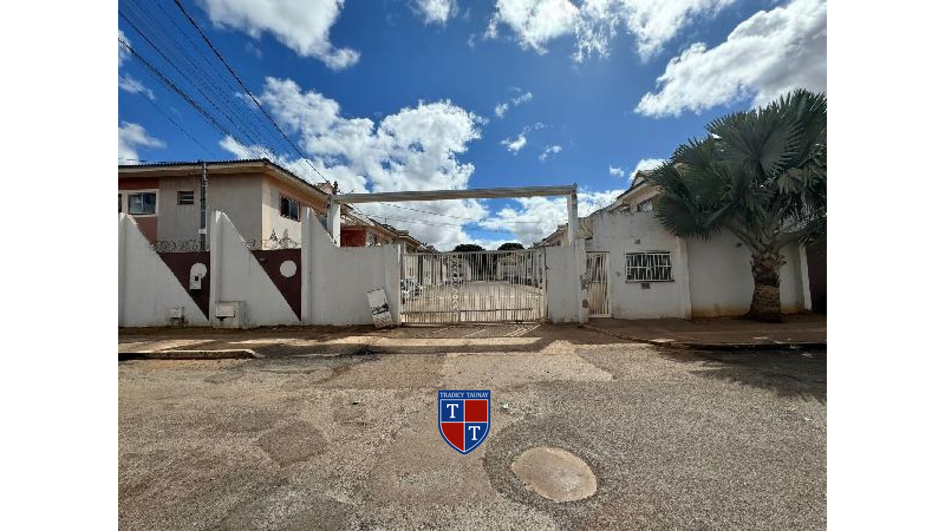 APARTAMENTO em SETOR DE CHACARAS ANHANGUERA C
