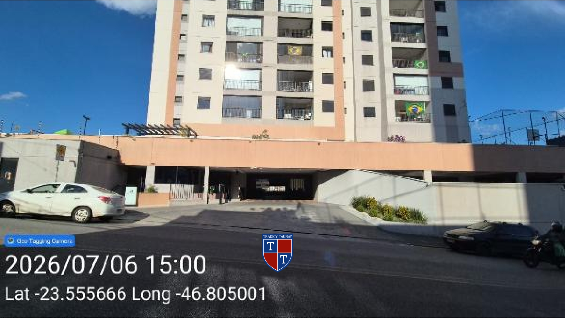 APARTAMENTO em VILA YOLANDA