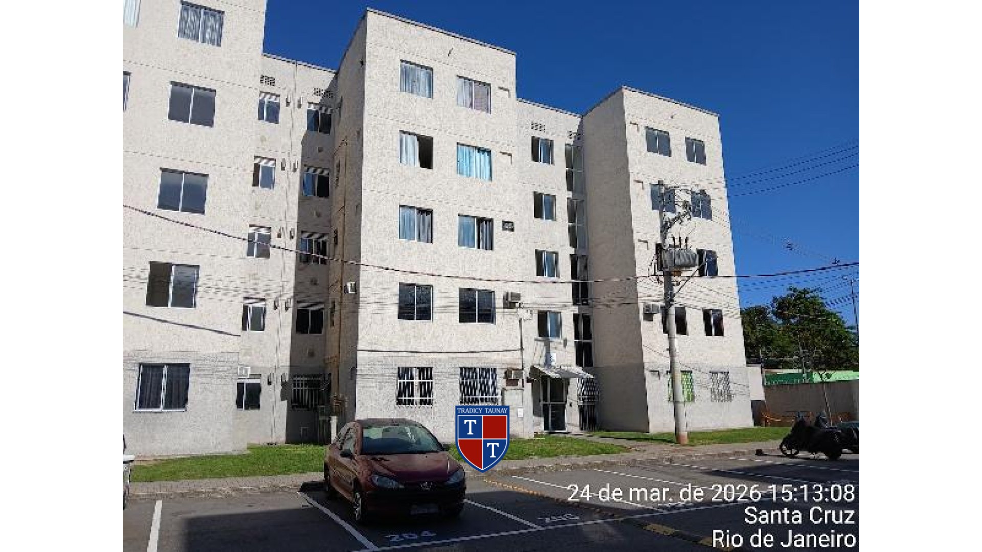 APARTAMENTO em SANTA CRUZ