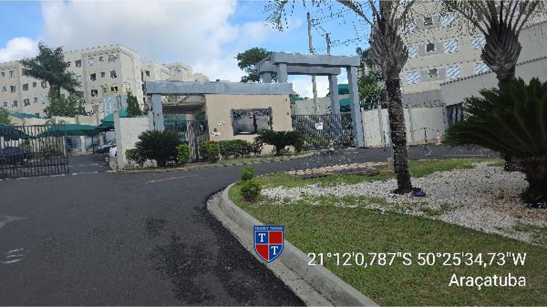 APARTAMENTO em SANTA LUZIA