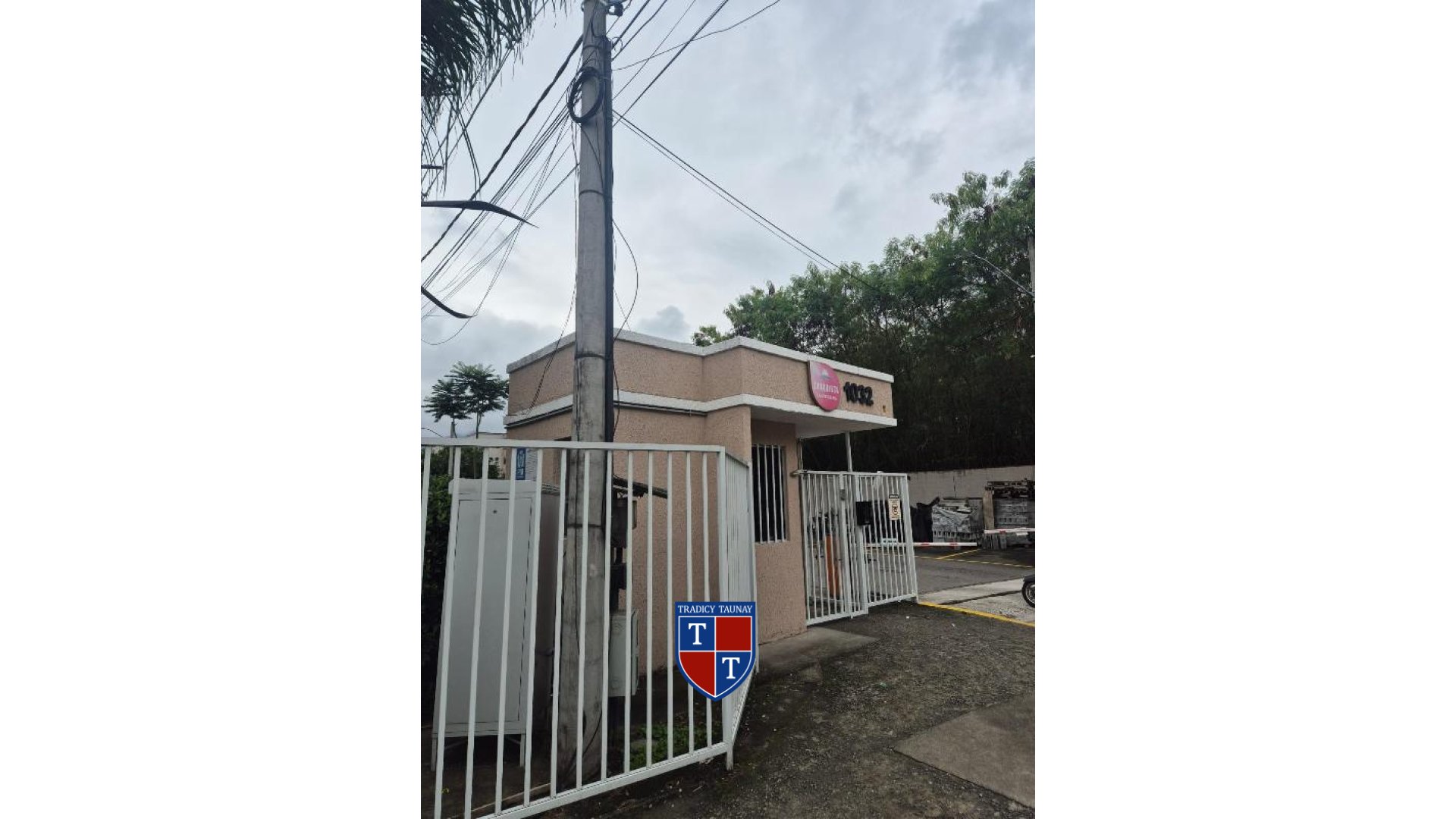 APARTAMENTO em SANTISSIMO