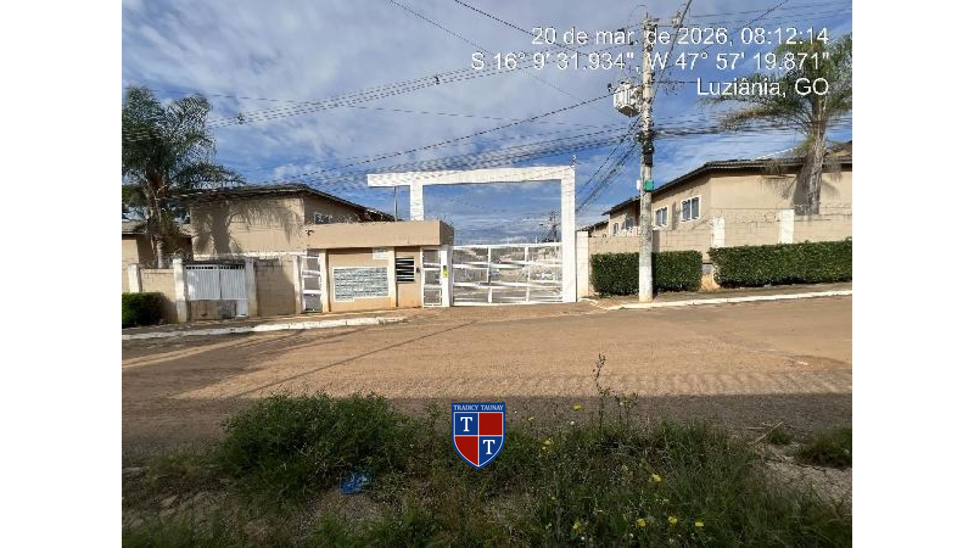 APARTAMENTO em PARQUE ESTRELA DALVA IX