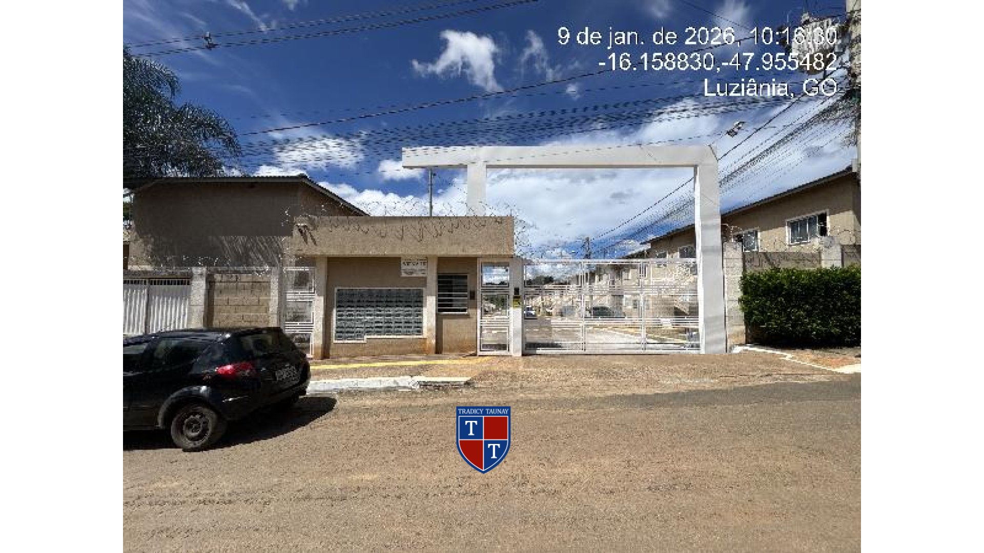 APARTAMENTO em PARQUE ESTRELA DALVA IX