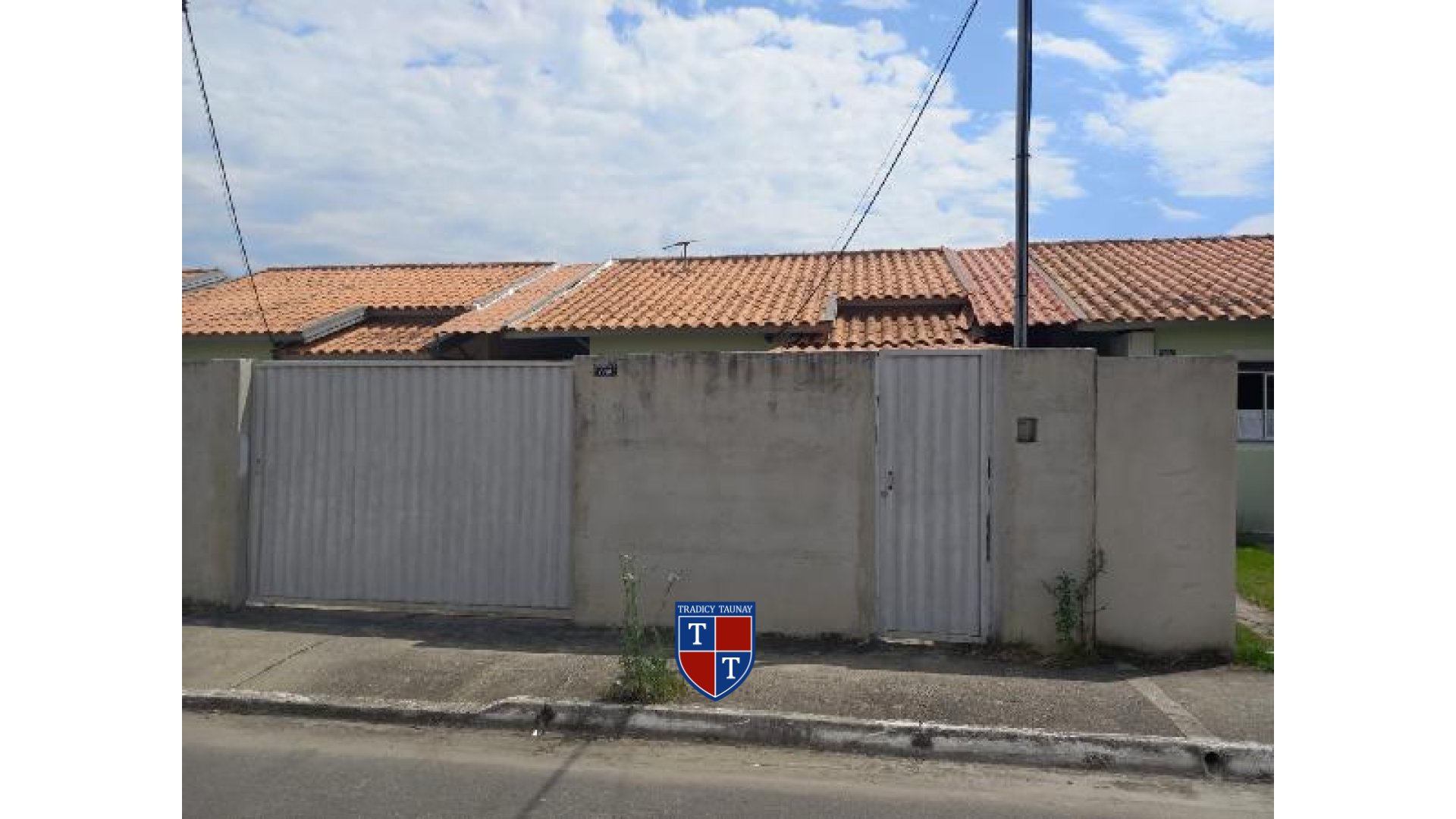 CASA em VENDA DAS PEDRAS