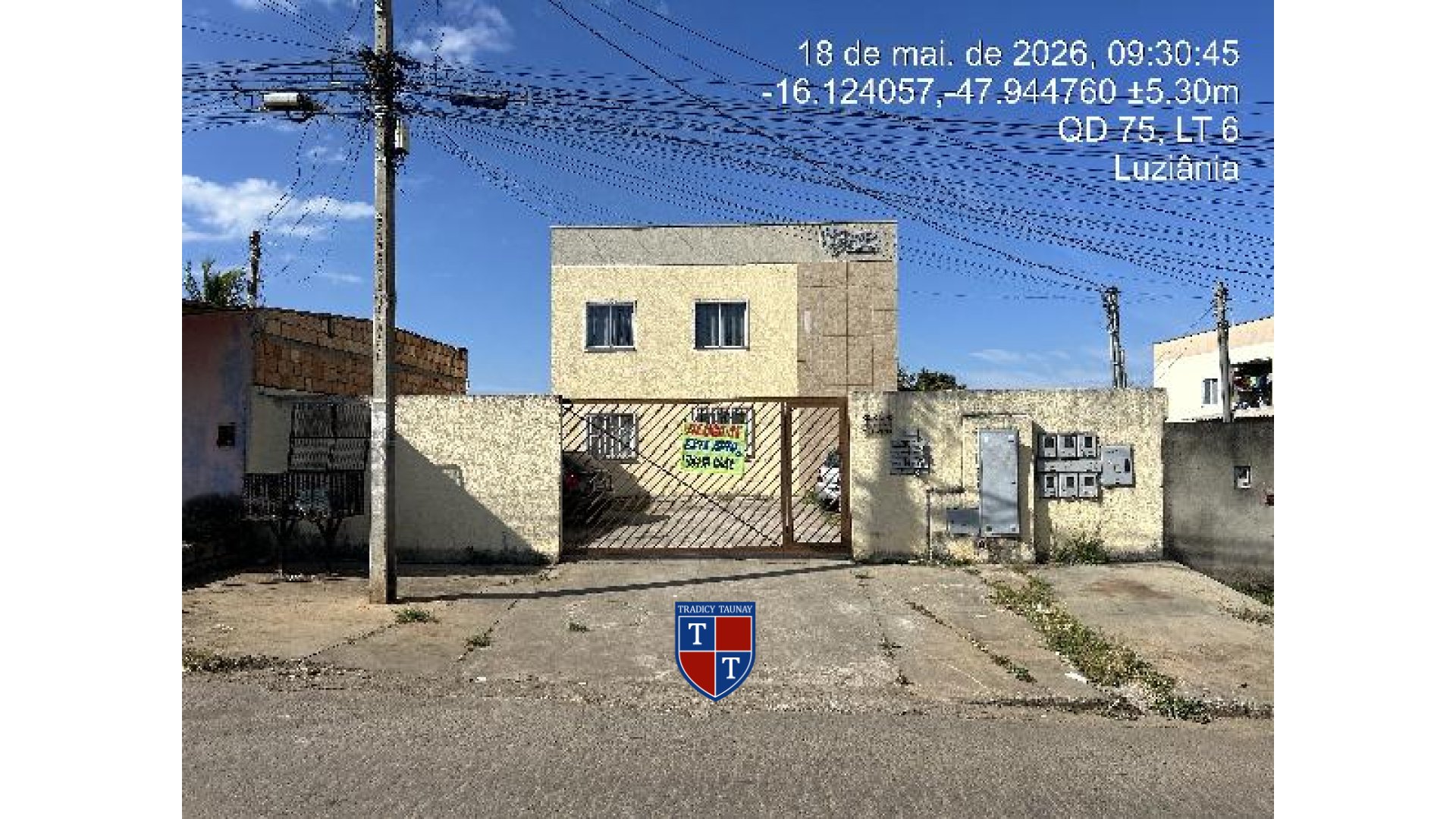 APARTAMENTO em PARQUE NAPOLIS B