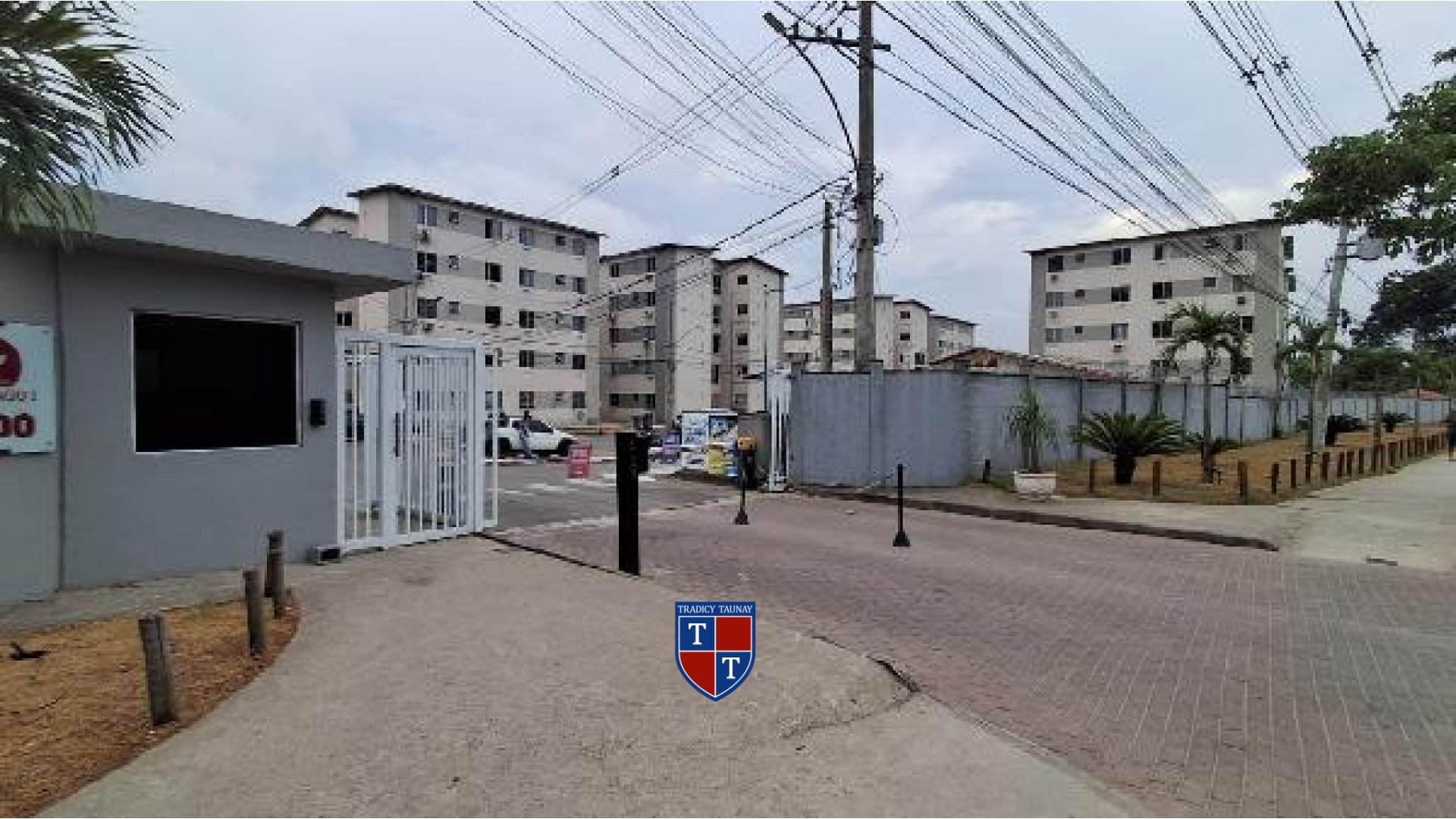 APARTAMENTO em SANTA CRUZ