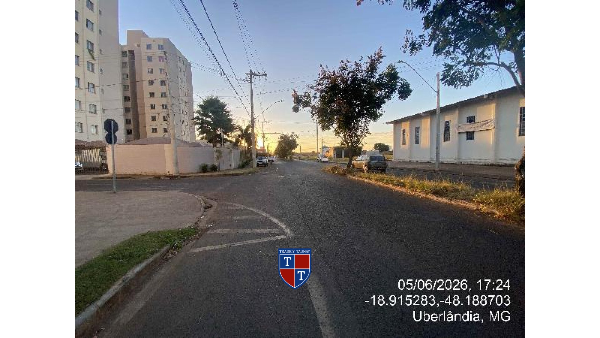 APARTAMENTO em MORUMBI