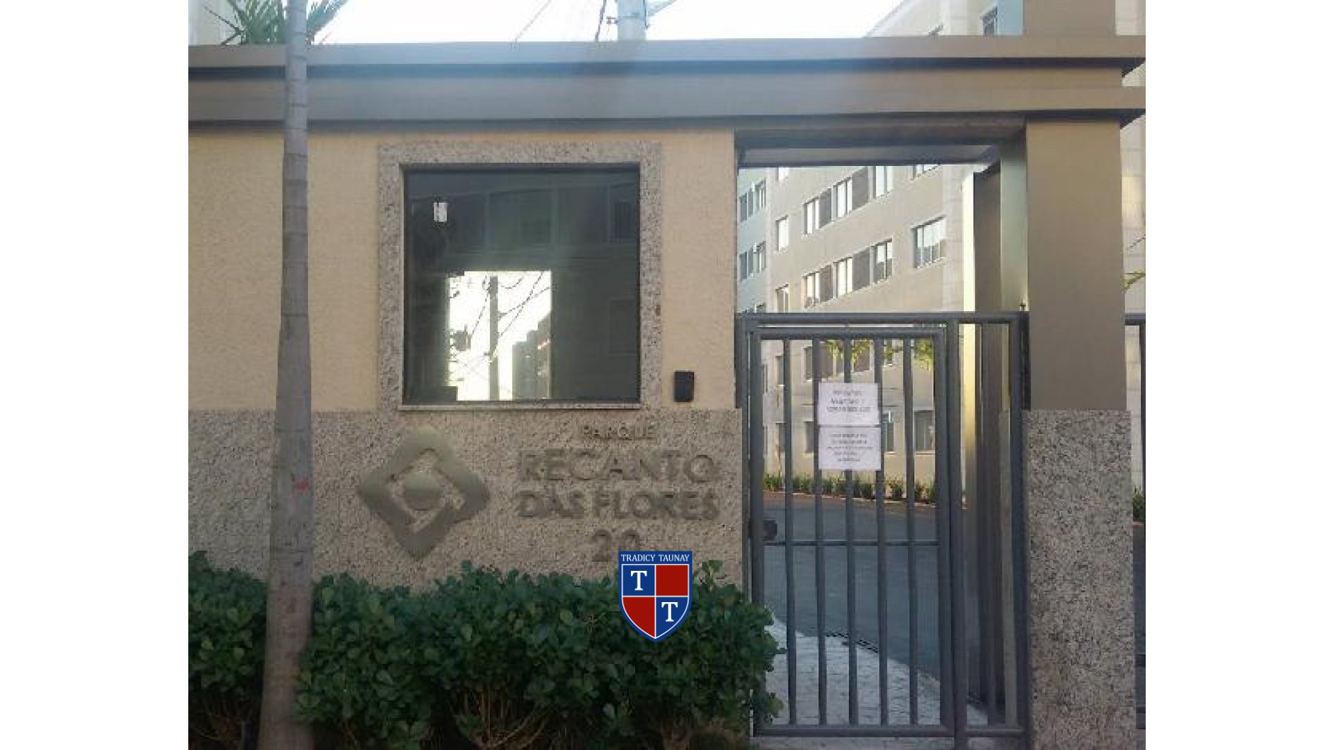 APARTAMENTO em SANTA CRUZ