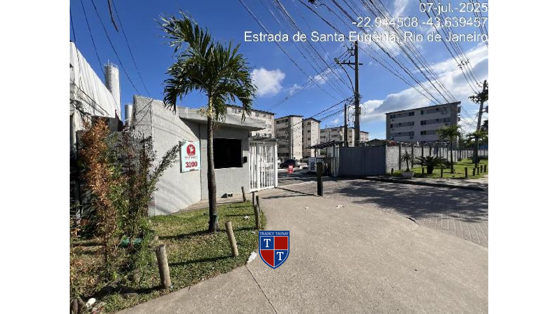 APARTAMENTO em SANTA CRUZ