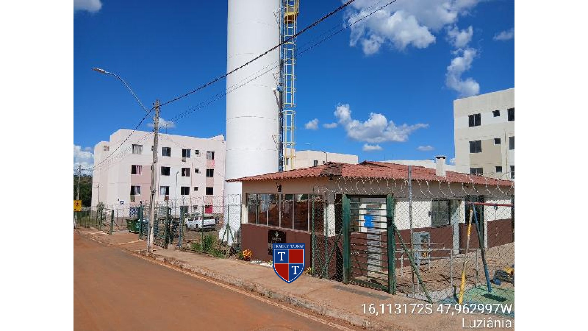 APARTAMENTO em LOTEAMENTO RAQUEL PIMENTEL