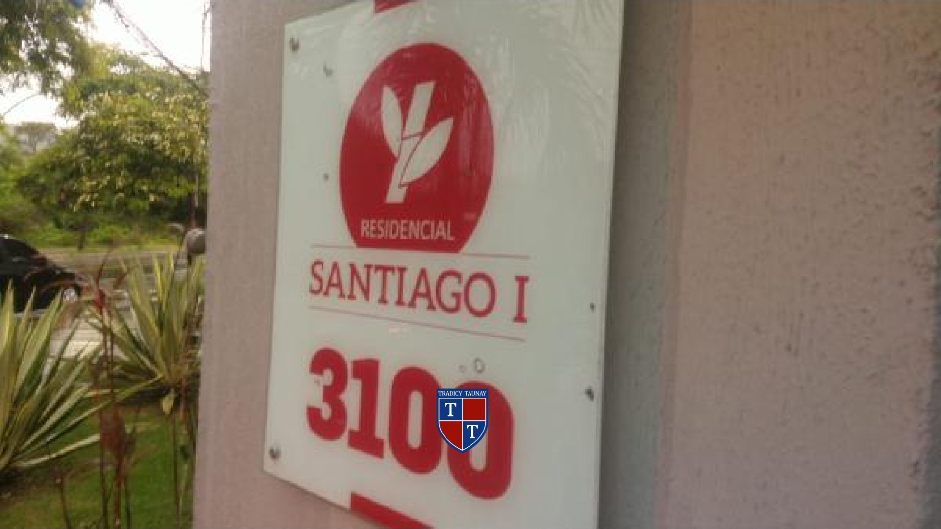 APARTAMENTO em SANTA CRUZ