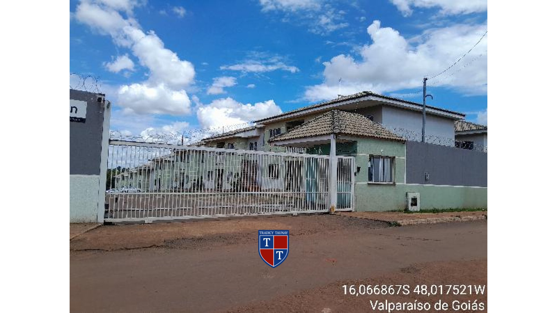 APARTAMENTO em SETOR DE CHACARAS ANHANGUERA C