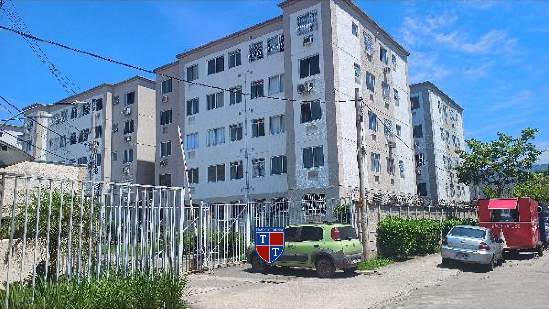 APARTAMENTO em REALENGO