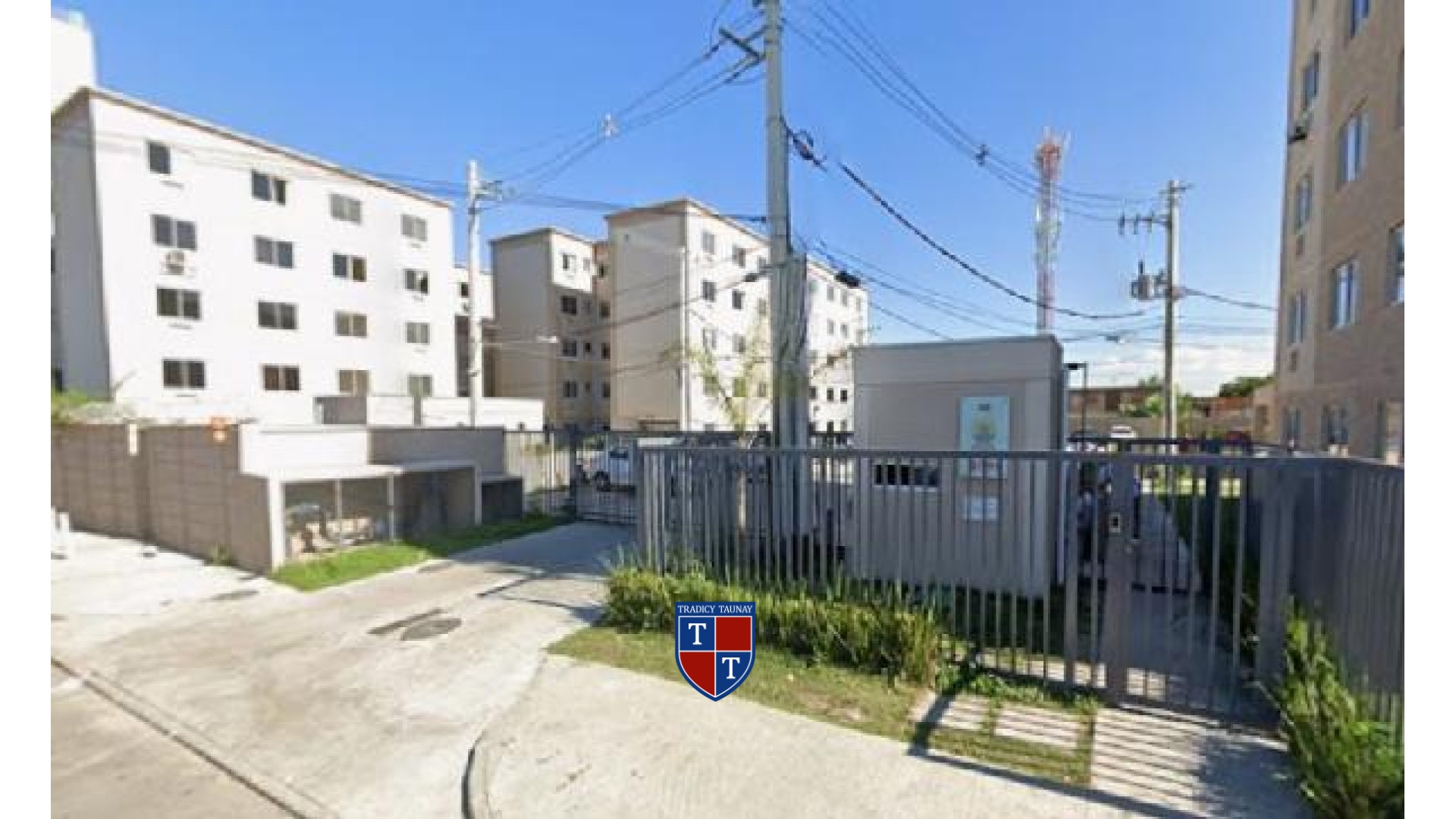 APARTAMENTO em VILA NORMA