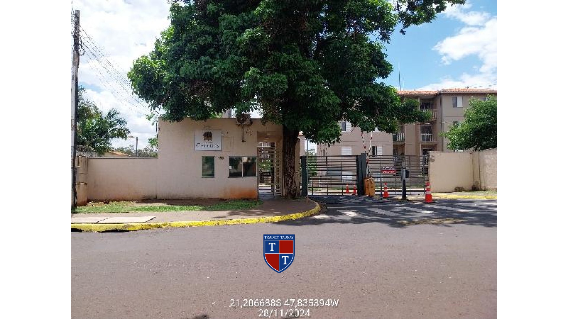 APARTAMENTO em JARDIM MARCHESI