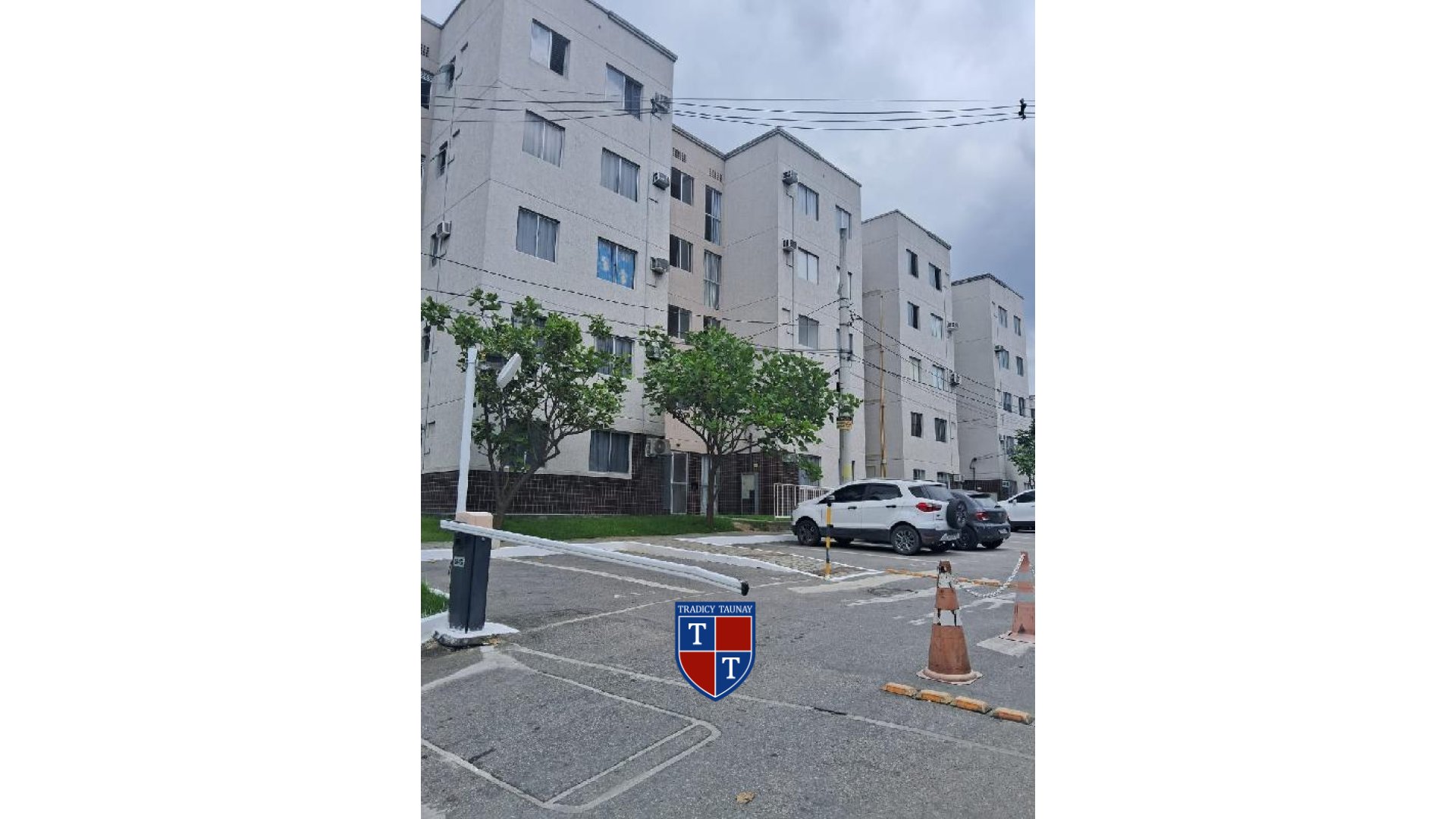APARTAMENTO em CERAMICA