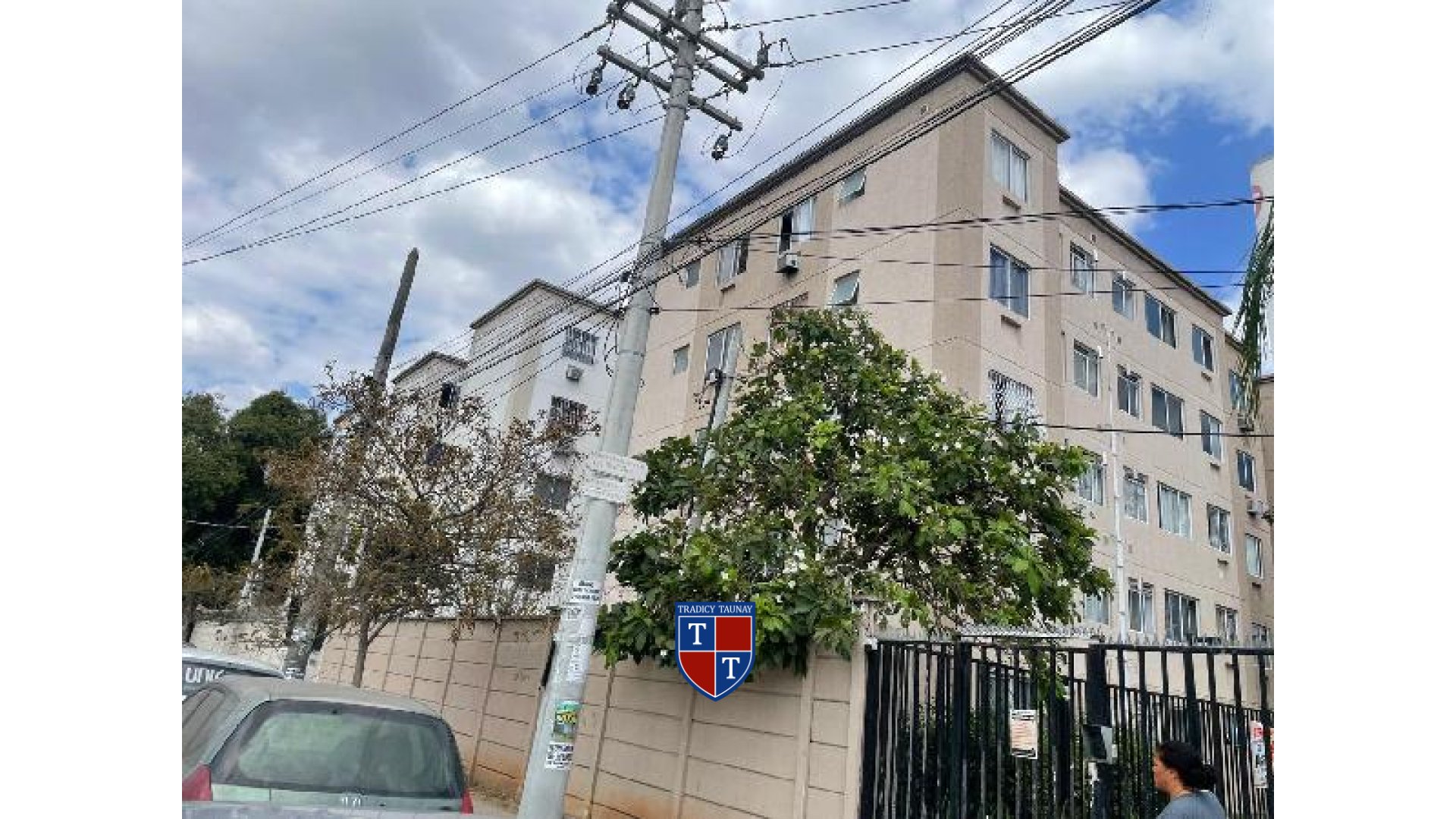APARTAMENTO em SANTA CRUZ