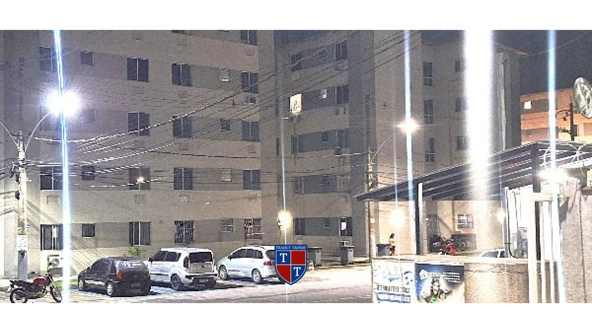 APARTAMENTO em SANTA CRUZ