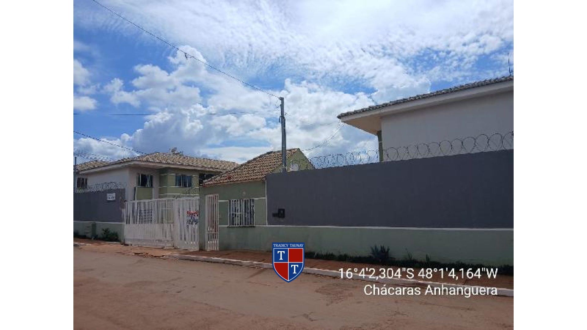 APARTAMENTO em SETOR DE CHACARAS ANHANGUERA C