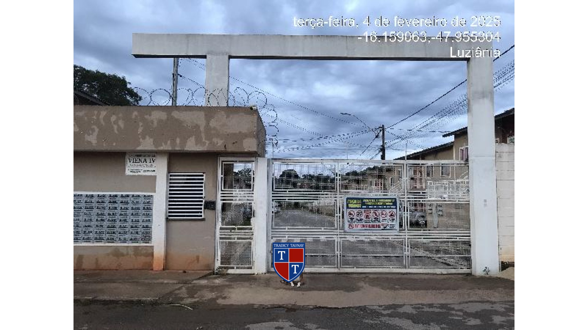 APARTAMENTO em PARQUE ESTRELA DALVA IX