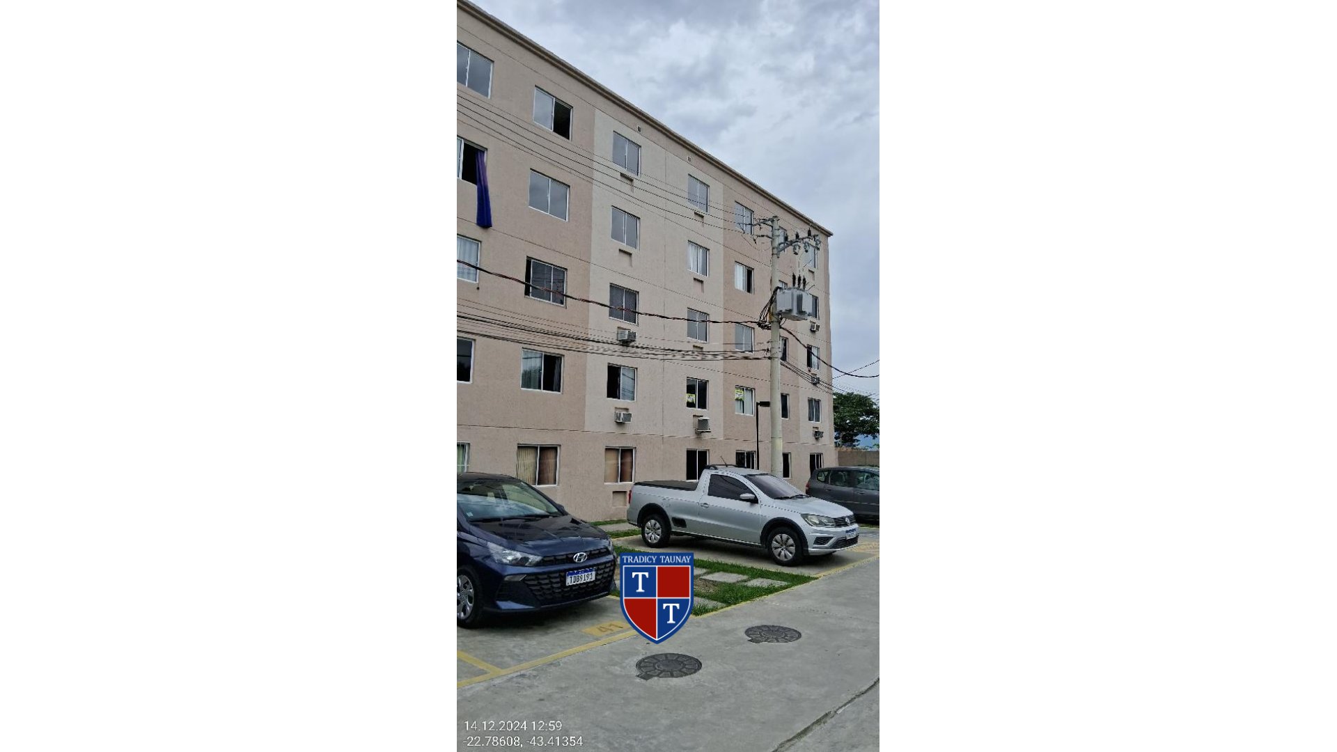 APARTAMENTO em VILA NORMA