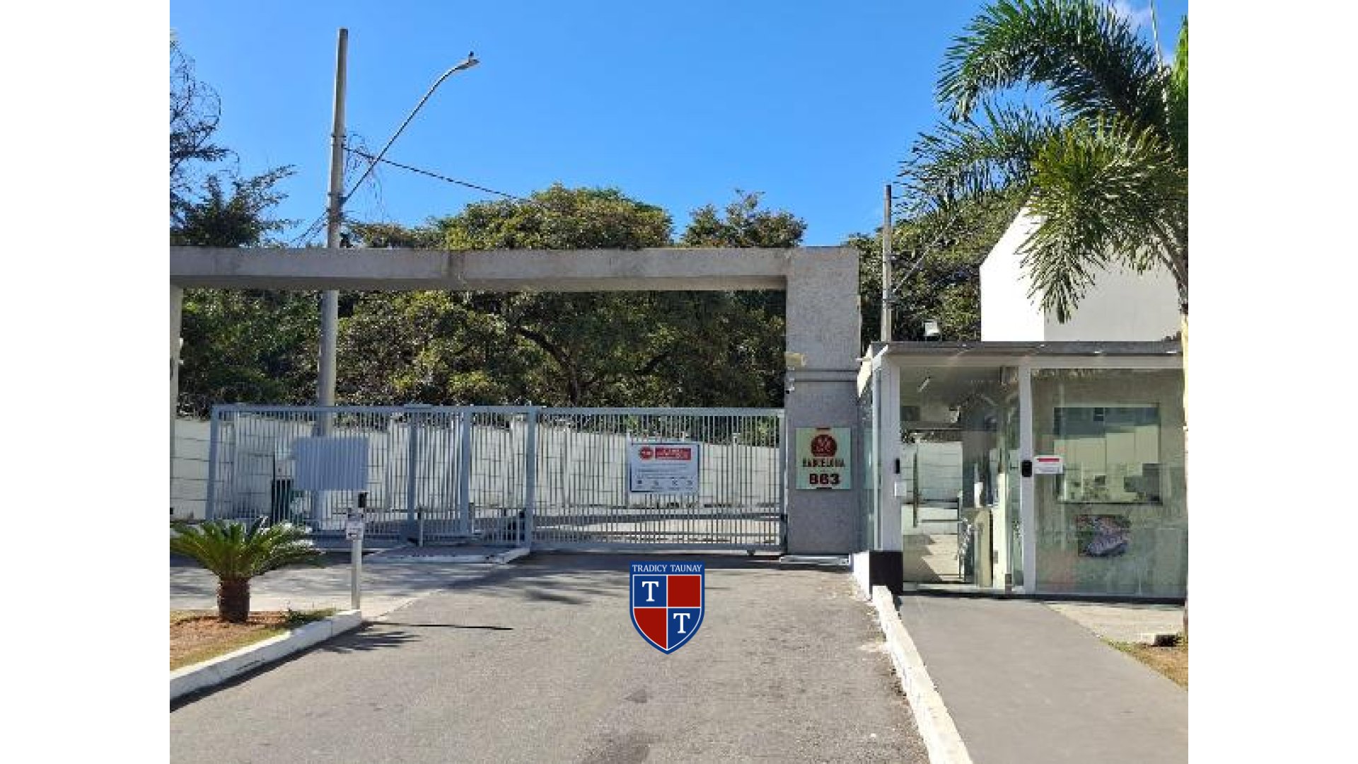 APARTAMENTO em DUQUE DE CAXIAS