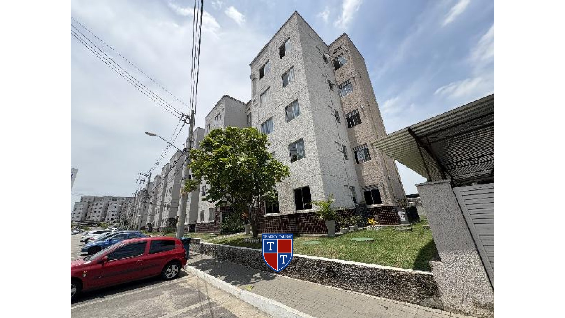 APARTAMENTO em CERAMICA