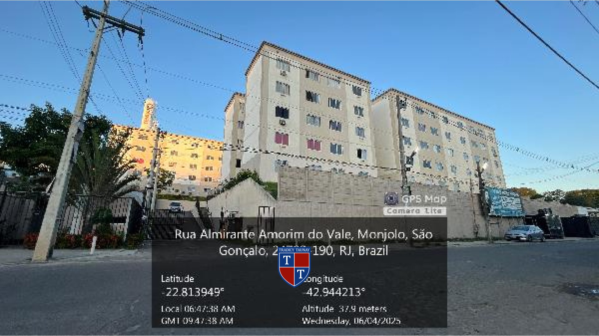APARTAMENTO em MONJOLOS
