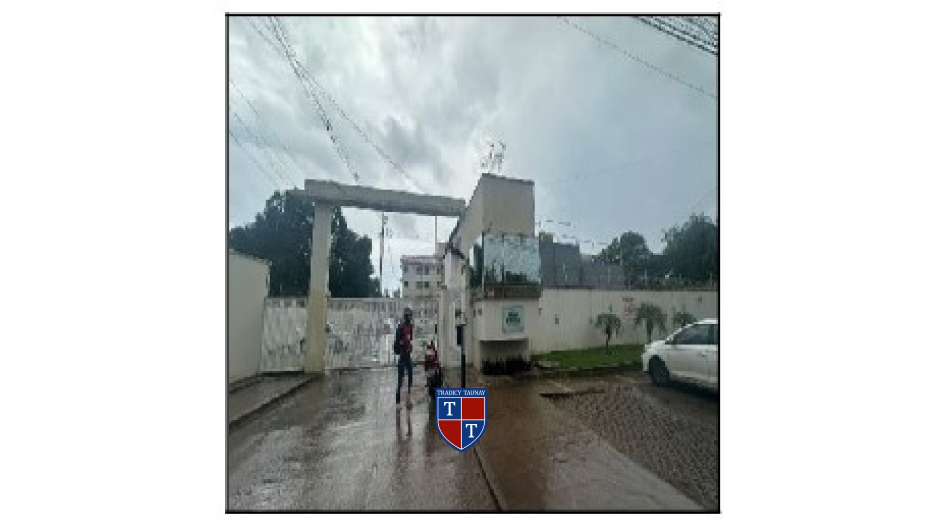 APARTAMENTO em MIRITIUA